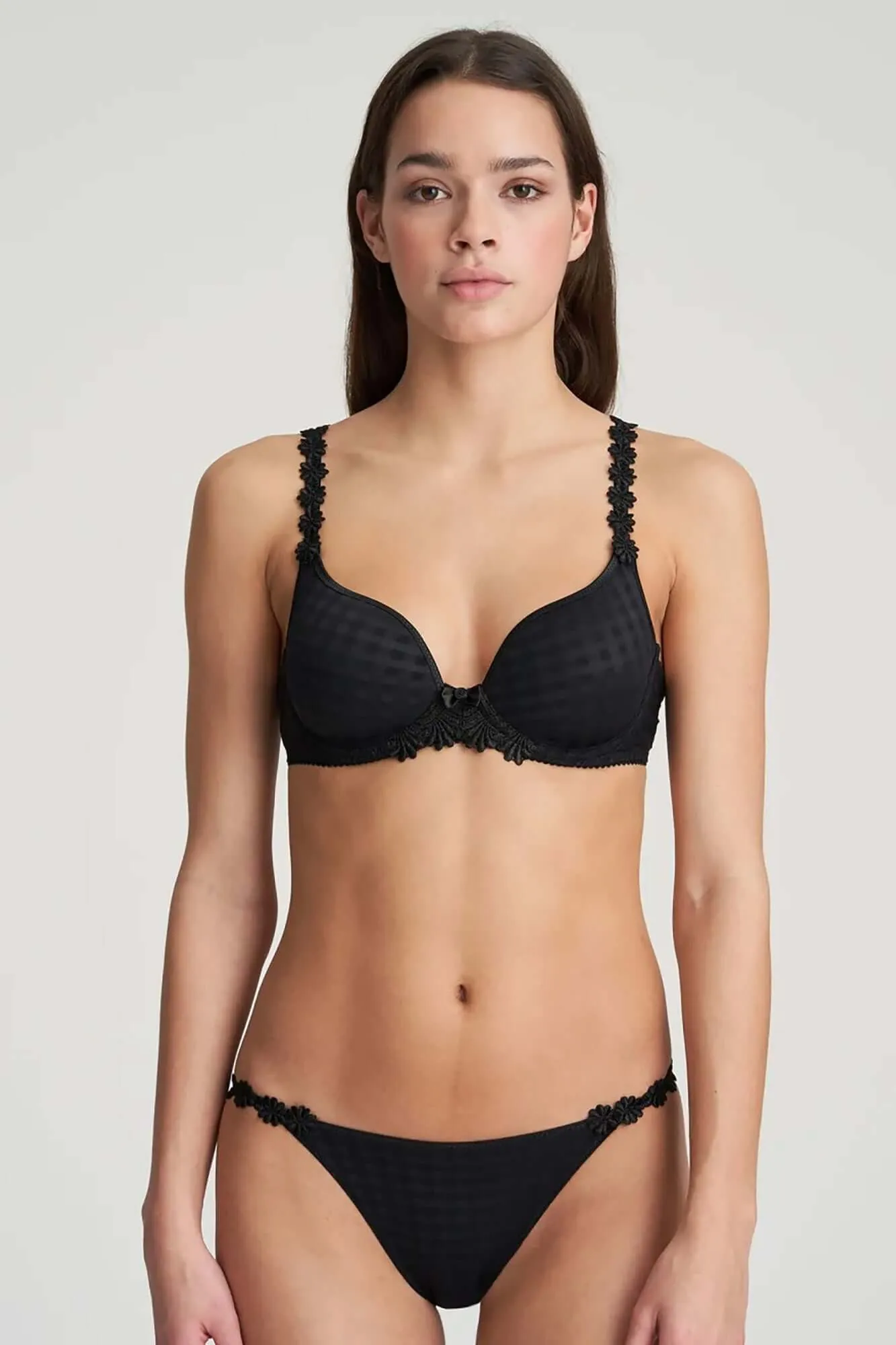 Avero Heart Shaped Bra in Black