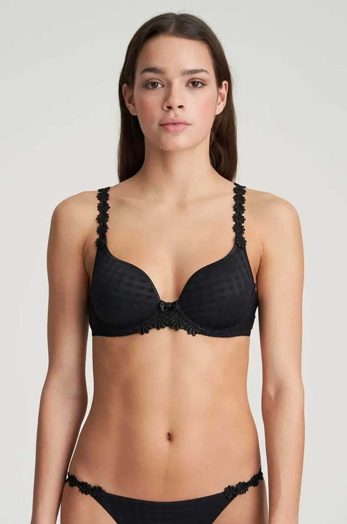 Avero Heart Shaped Bra in Black