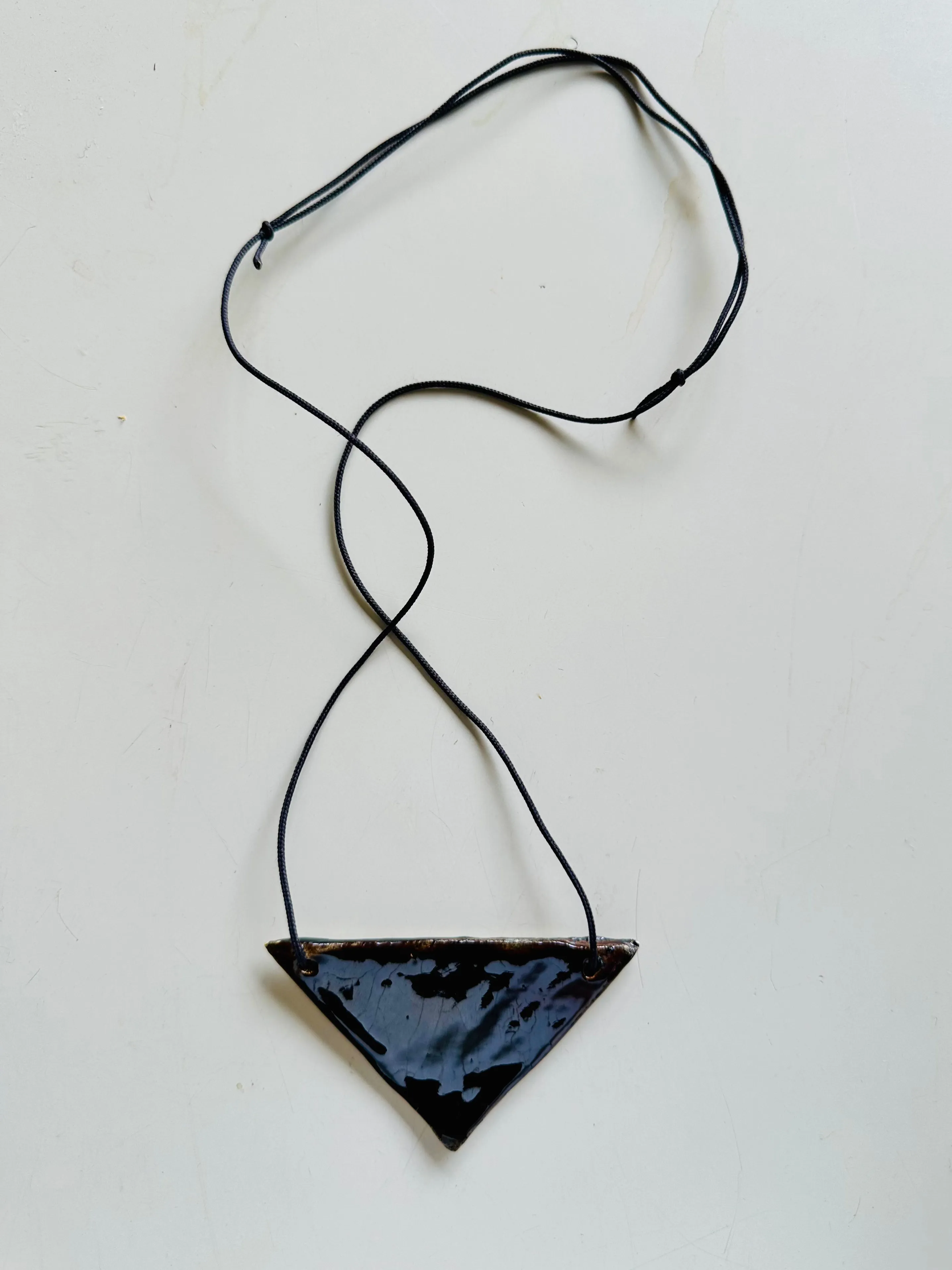 Ceramic Necklace Triangle — BROWN