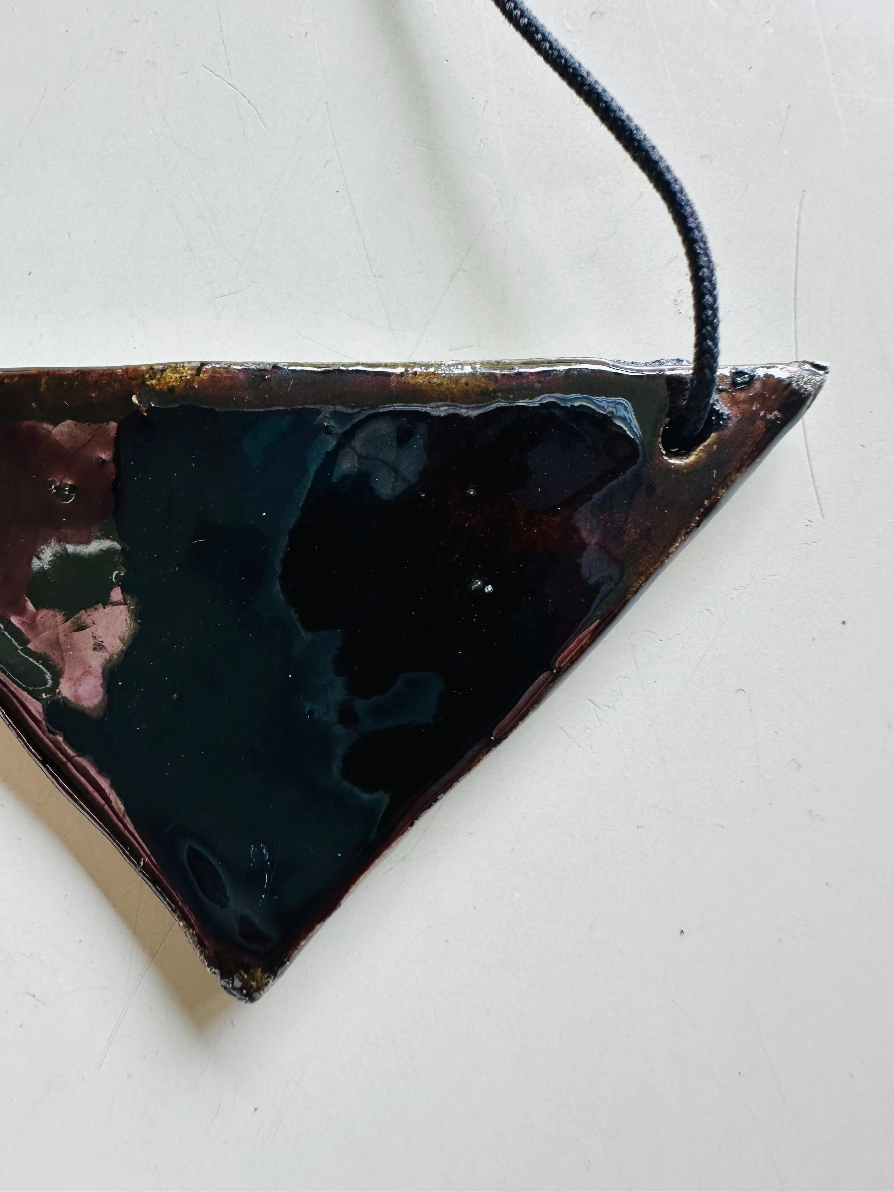 Ceramic Necklace Triangle — BROWN